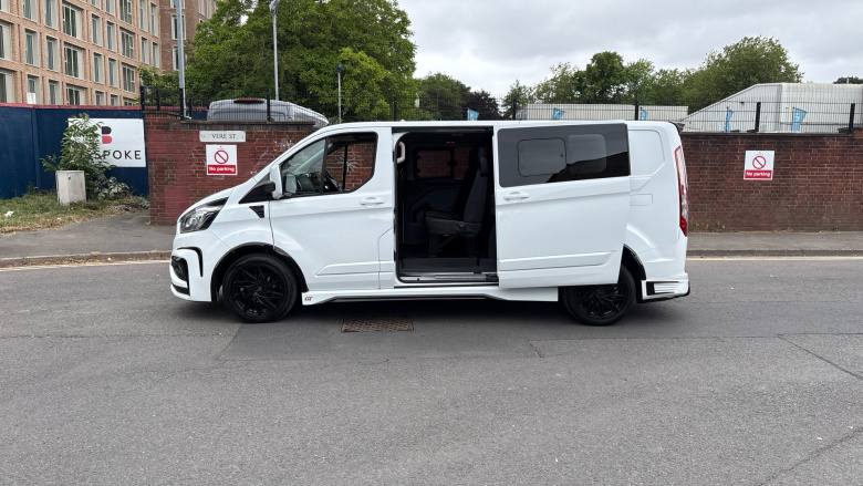 Ford Transit Custom 300 L2 Diesel Fwd 2.0 EcoBlue 170ps Low Roof D/Cab Limited Van Auto